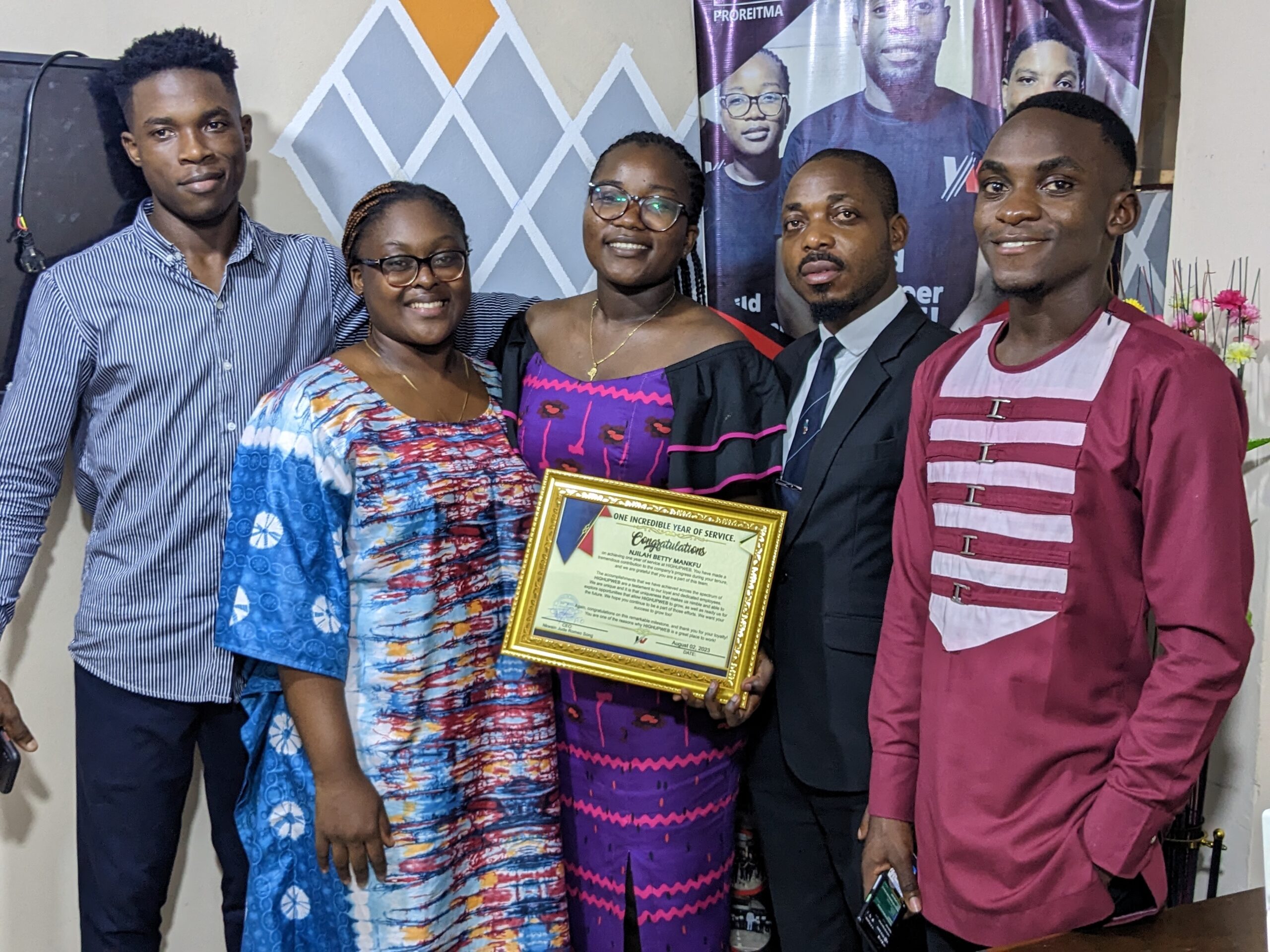 PXL_20230802_162000758.PORTRAIT